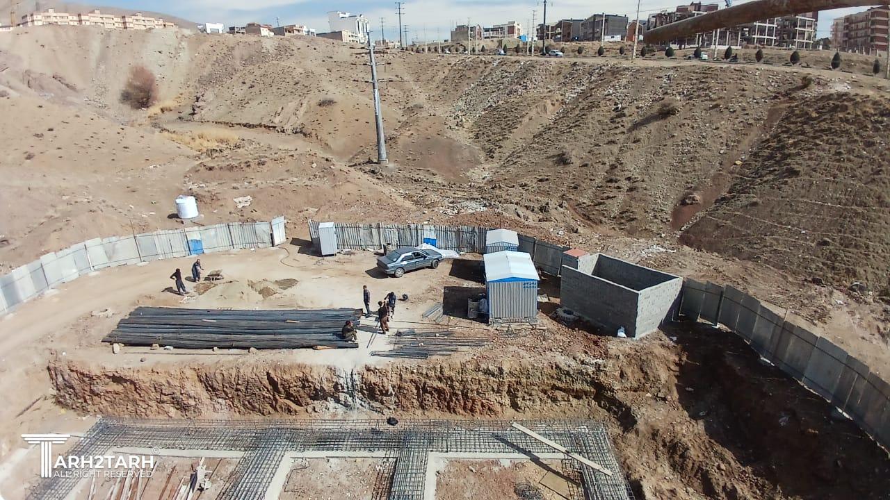 دید از اتوبان چمران به زمین(از جنوب) زمان اجرای فنداسیون