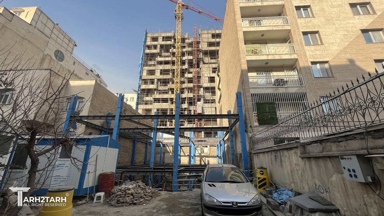 دید به ساختمان از داخل سایت