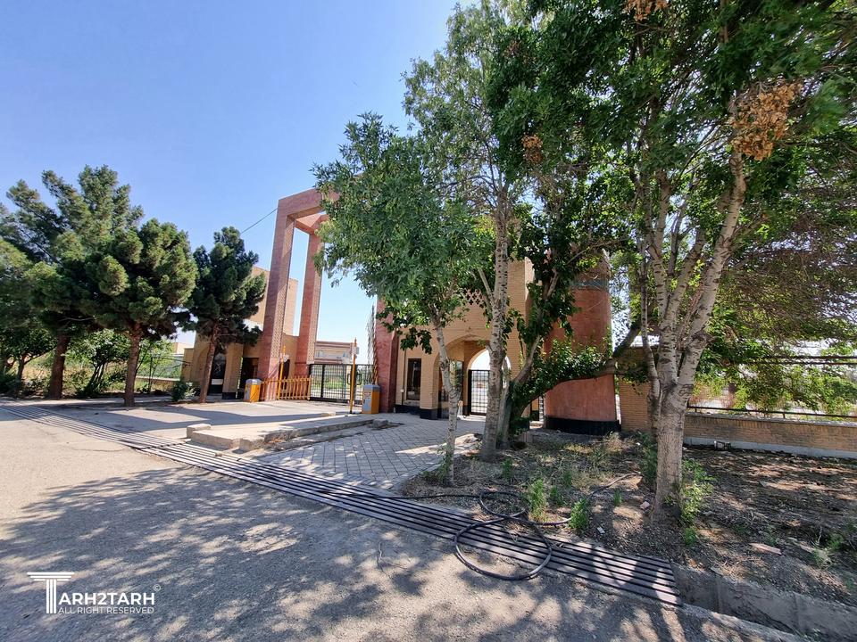 تصویر از محل سردر از داخل سایت