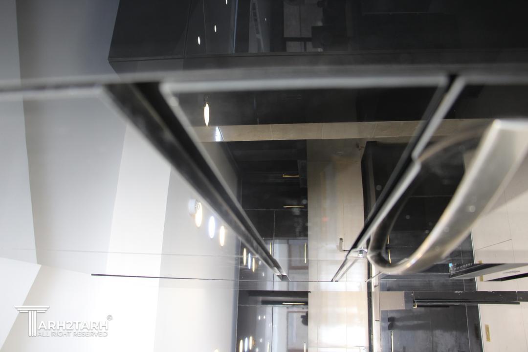 خانه آئینه و نور پست مدرن 