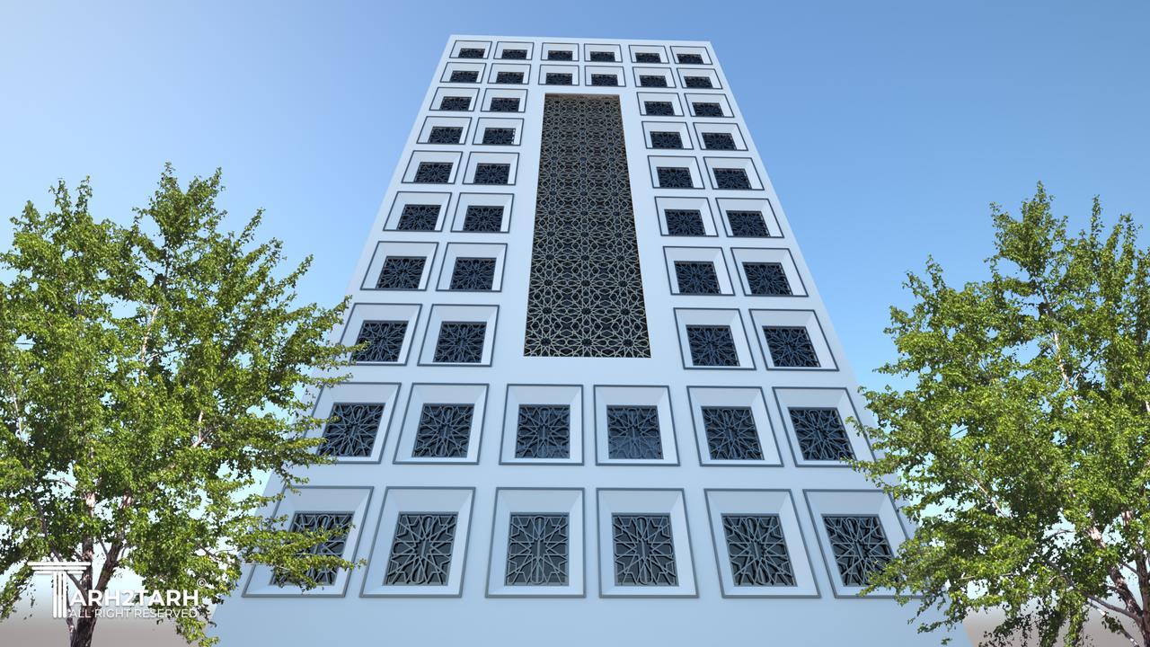 نمای شمالی پروژه به سمت کوچه که با استفاده از ترکیب بندی مشبک اسلامی نمایی زیبا مدرن و اسلامی را ایجاد کرده است.