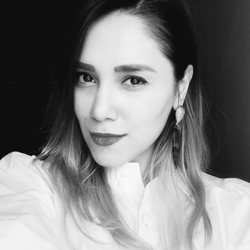  یاسمن  مرتضوی