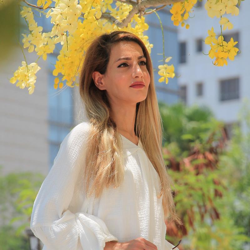 زهرا حسینی