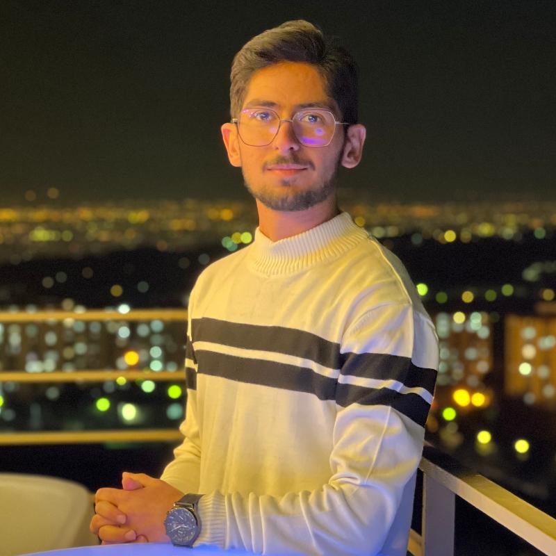  یاسین محمودی