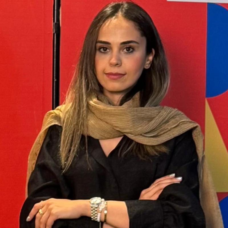 آزاده  صباغی