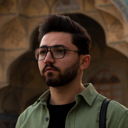 سینا مصطفی لو