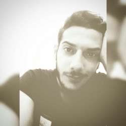 میلاد  نیک اندیش 