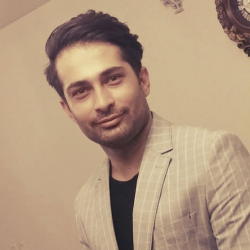 هادی دانش پناه