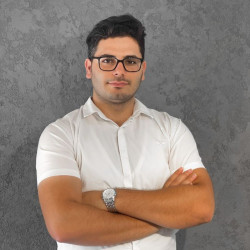 یاسین فرج پور