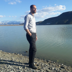 فرشید آزادی