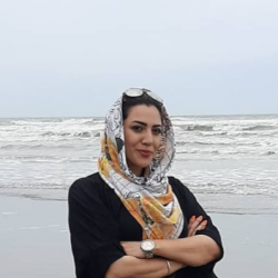 شيرين حسيني نژاد